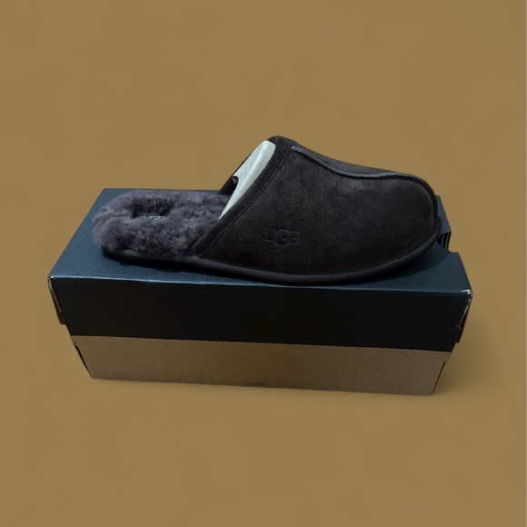 UGG Dark Suede Slippers with Plush Lining New- With Box - Picture 1 of 4